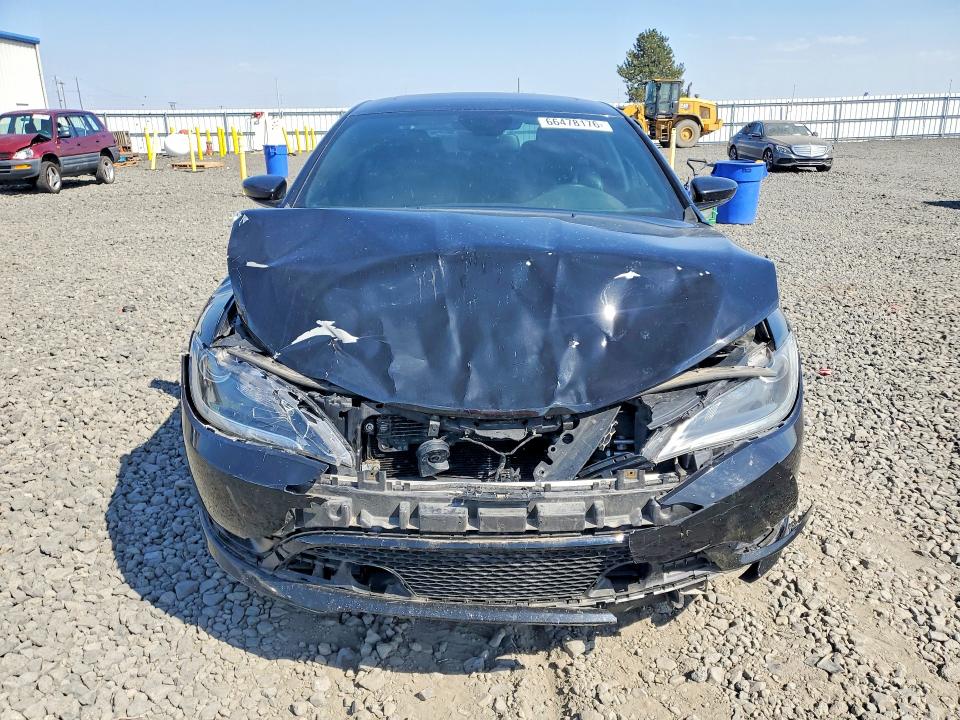 Photo 5 from auction – 2015 CHRYSLER 200 with VIN 1C3CCCDG7FN664776