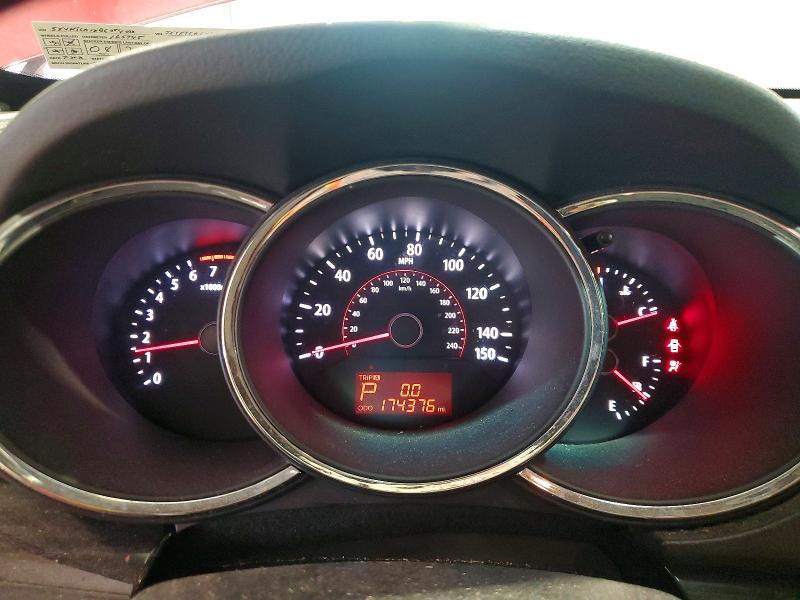 Photo 9 from auction – 2011 KIA SORENTO with VIN 5XYKTCA1XBG054038