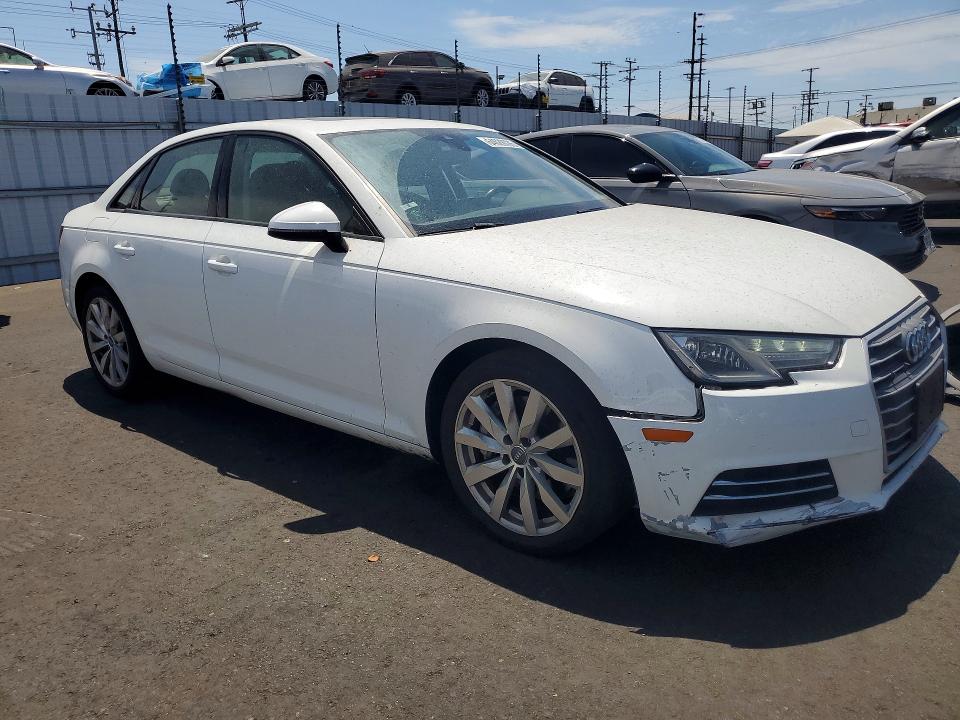 Photo 4 from auction – 2017 AUDI A4 with VIN WAUANAF43HN036962