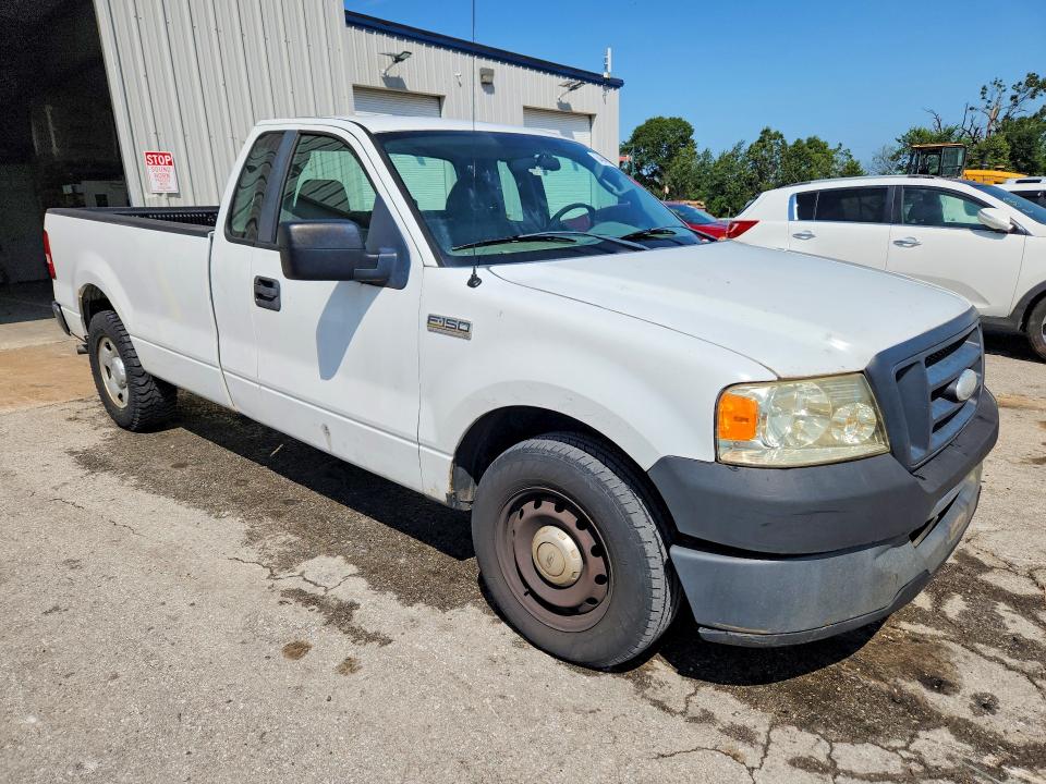 Photo 4 from auction – 2008 FORD F150 with VIN 1FTRF12268KD97482