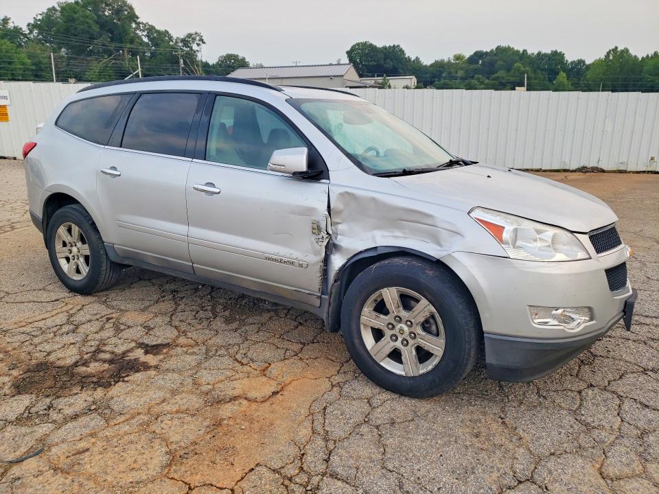 Photo 4 from auction – 2009 CHEVROLET TRAVERSE with VIN 1GNER23D39S170917