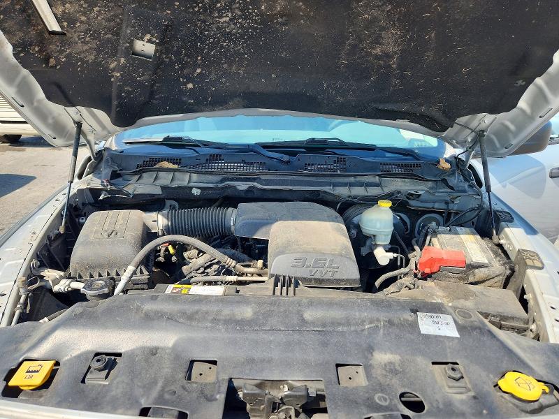 Photo 11 from auction – 2016 RAM 1500 with VIN 1C6RR7FG2GS371628
