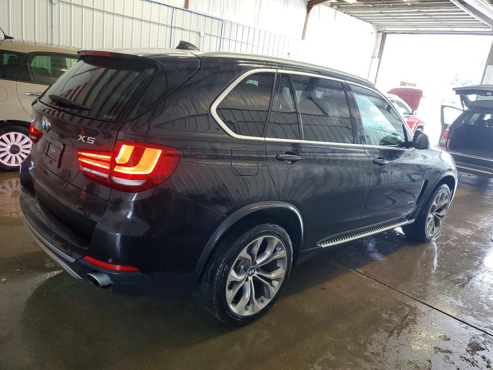 Foto 3 de la subasta – 2015 BMW X5 con VIN 5UXKR0C55F0P12467