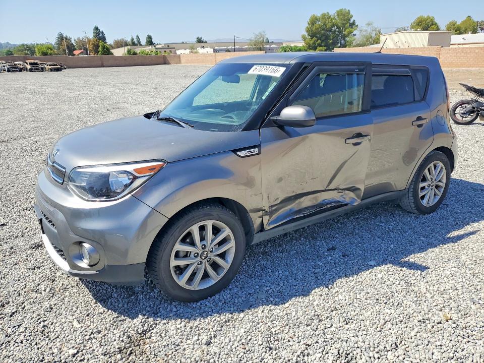 KIA SOUL 2019 z numerem VIN KNDJP3A58K7000141 - Zdjęcie z aukcji
