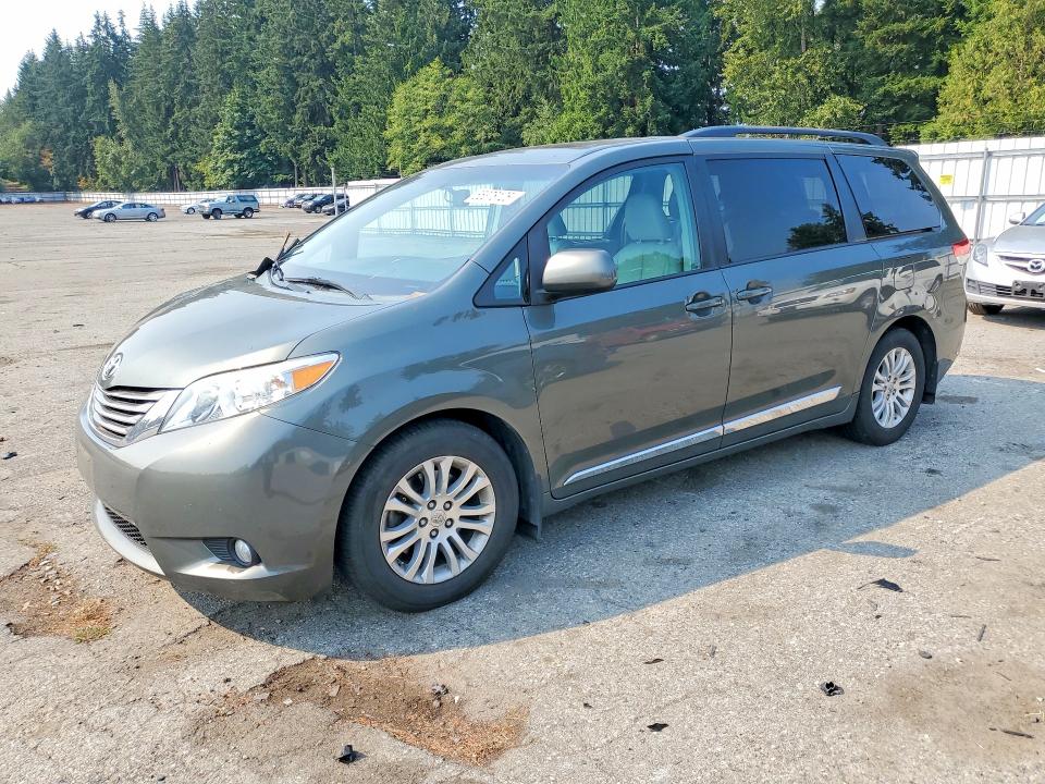 TOYOTA SIENNA 2013 with VIN 5TDYK3DC5DS300154 - Photo from auction