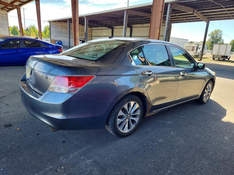 Photo 3 from auction – 2008 HONDA ACCORD with VIN 1HGCP36858A064260
