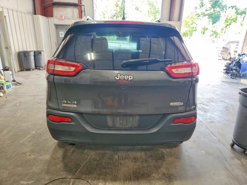 Photo 6 from auction – 2018 JEEP CHEROKEE with VIN 1C4PJMLB3JD512877