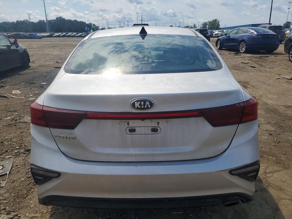 صورة رقم 6 من المزاد - 2020 KIA FORTE مع VIN 3KPF24AD6LE235818