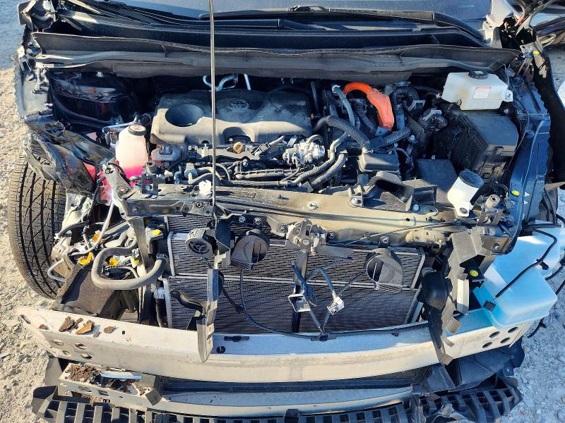 Photo 12 from auction – 2024 TOYOTA SIENNA with VIN 5TDZSKFC8RS118564