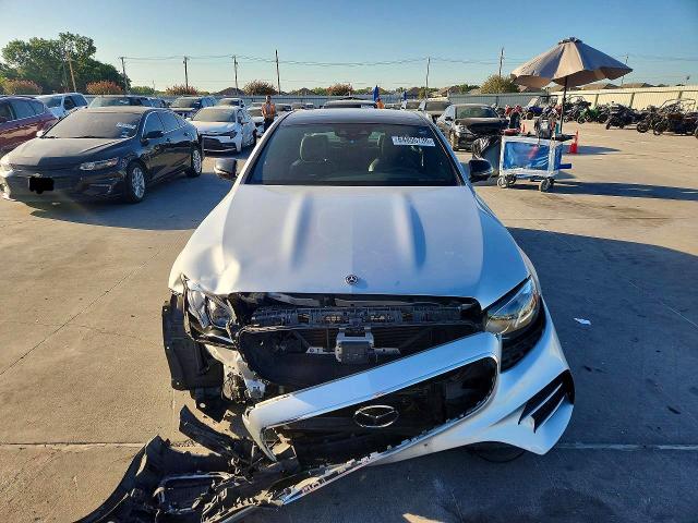 Photo 5 from auction – 2019 MERCEDES-BENZ E with VIN WDDZF6BB5KA628453