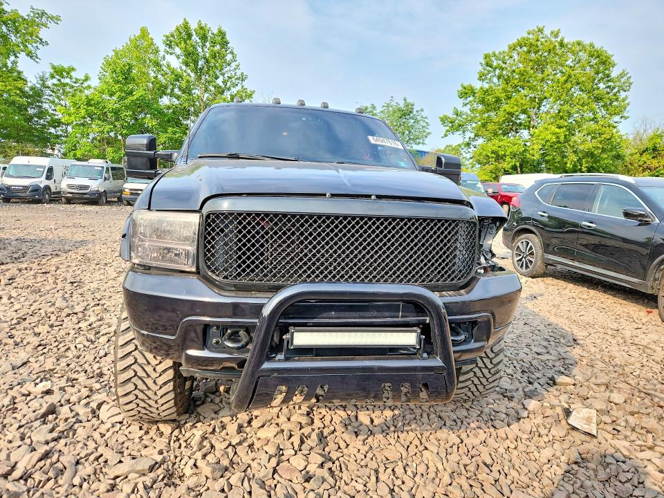 Photo 5 from auction – 2003 FORD F250 with VIN 1FTNW21P23EC15303