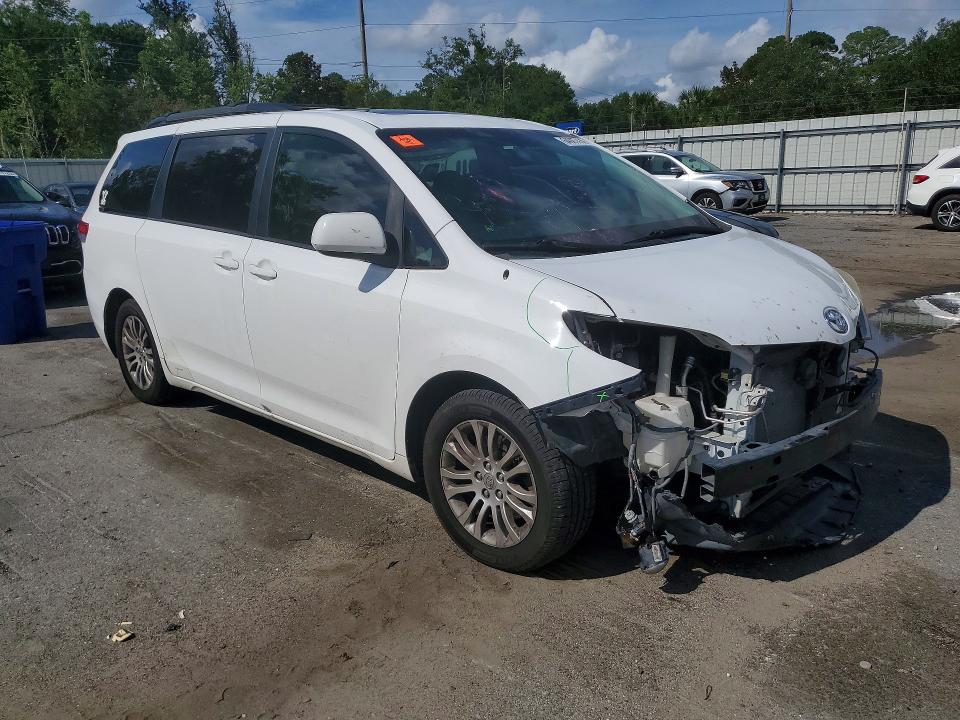 Photo 4 from auction – 2012 TOYOTA SIENNA with VIN 5TDYK3DC6CS259001