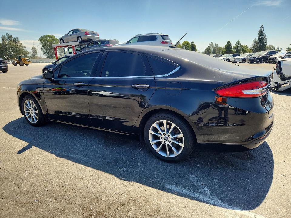 Photo 2 from auction – 2017 FORD FUSION with VIN 3FA6P0H79HR119755