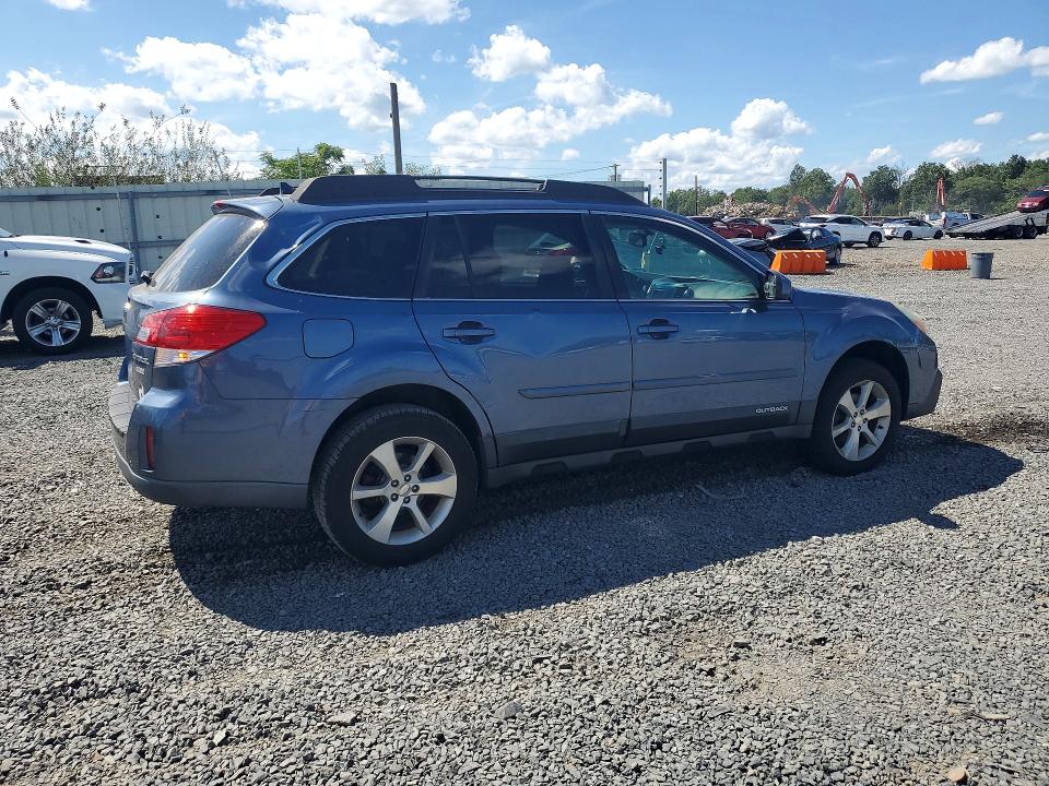 Photo 3 from auction – 2014 SUBARU OUTBACK with VIN 4S4BRBLC5E3240503