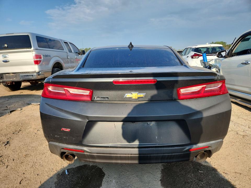 Photo 6 from auction – 2018 CHEVROLET CAMARO with VIN 1G1FB1RS8J0156957