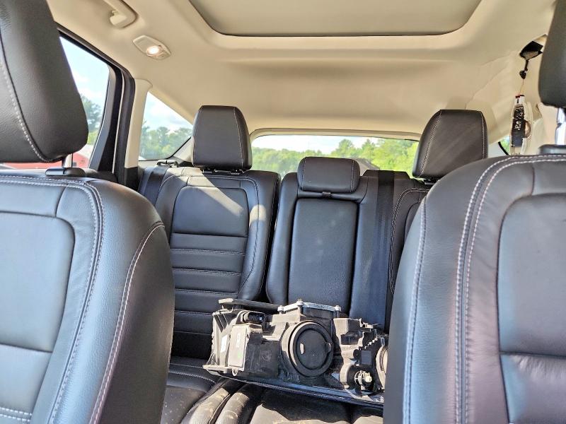Photo 10 from auction – 2018 FORD ESCAPE with VIN 1FMCU9J91JUA45912