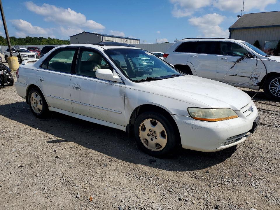 Photo 4 from auction – 2002 HONDA ACCORD with VIN 1HGCG16532A044302
