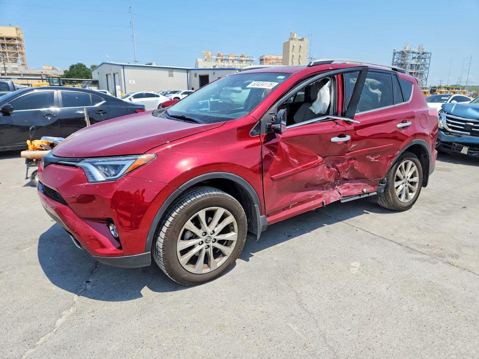 TOYOTA RAV4 2018 مع رقم تعريف المركبة 2T3YFREV0JW511389 - صورة من المزاد