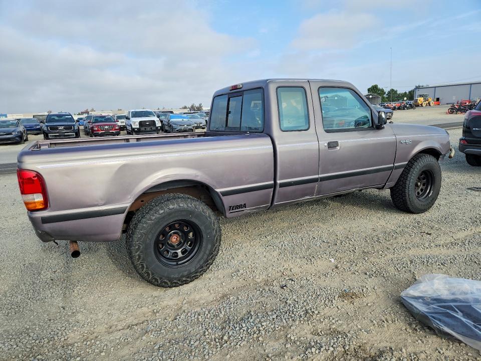 Photo 3 from auction – 1997 FORD RANGER with VIN 1FTCR14U2VPB27174