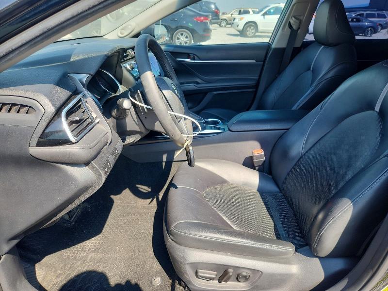 Photo 7 from auction – 2018 TOYOTA CAMRY with VIN 4T1B61HK2JU050732