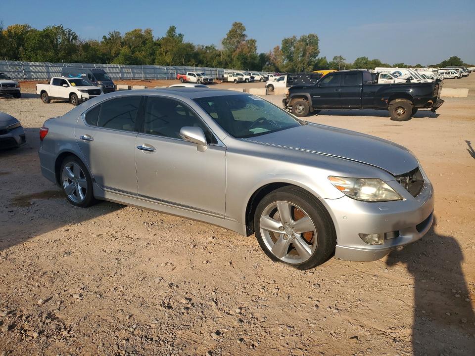 Foto 4 de la subasta – 2010 LEXUS LS con VIN JTHBL5EF2A5093035