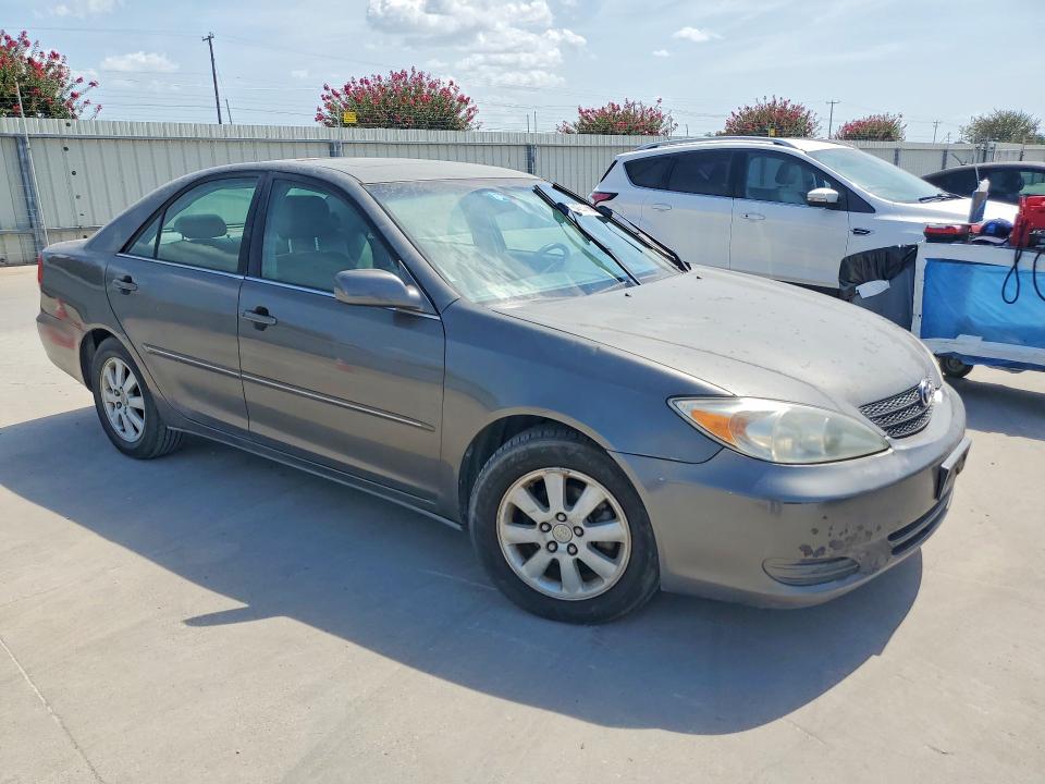 Photo 4 from auction – 2004 TOYOTA CAMRY with VIN 4T1BE30K14U897532
