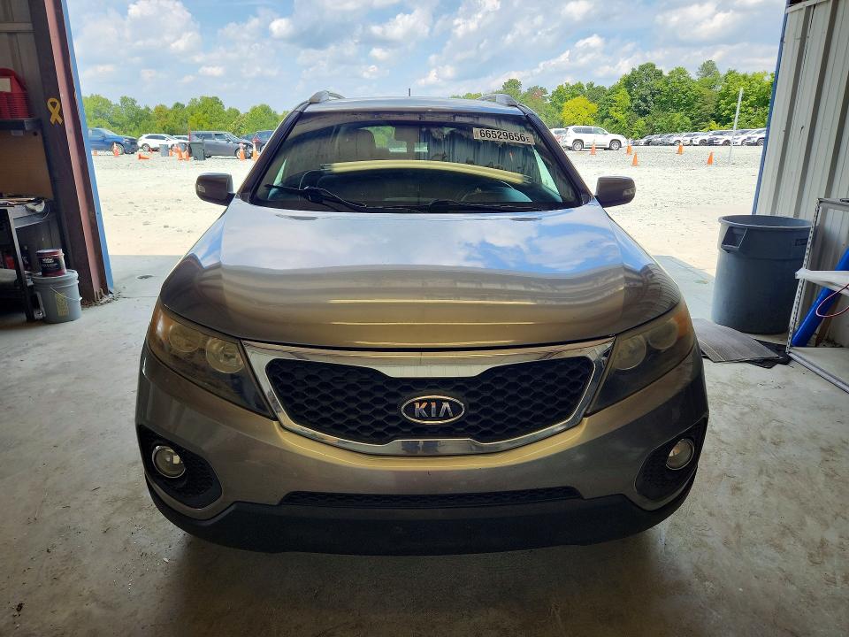 Photo 5 from auction – 2012 KIA SORENTO with VIN 5XYKTDA66CG241098