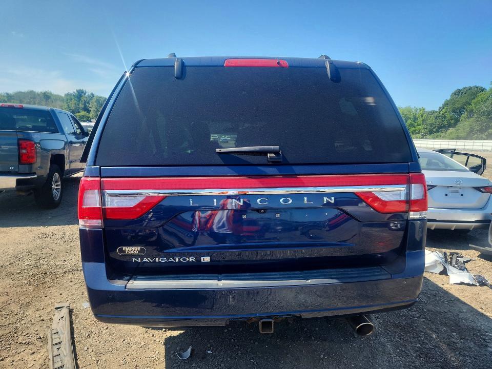 Photo 6 from auction – 2017 LINCOLN NAVIGATOR with VIN 5LMJJ3JT1HEL13044