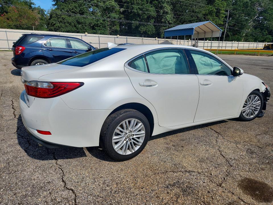 Photo 3 from auction – 2015 LEXUS ES with VIN JTHBK1GG4F2189601