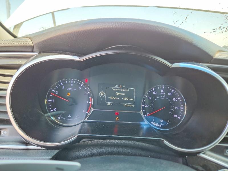 Photo 9 from auction – 2014 KIA OPTIMA with VIN 5XXGR4A60EG283097