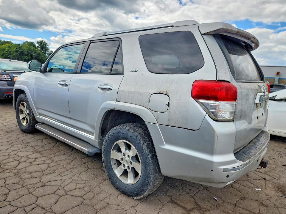 Photo 2 from auction – 2010 TOYOTA 4RUNNER with VIN JTEBU5JR9A5013322