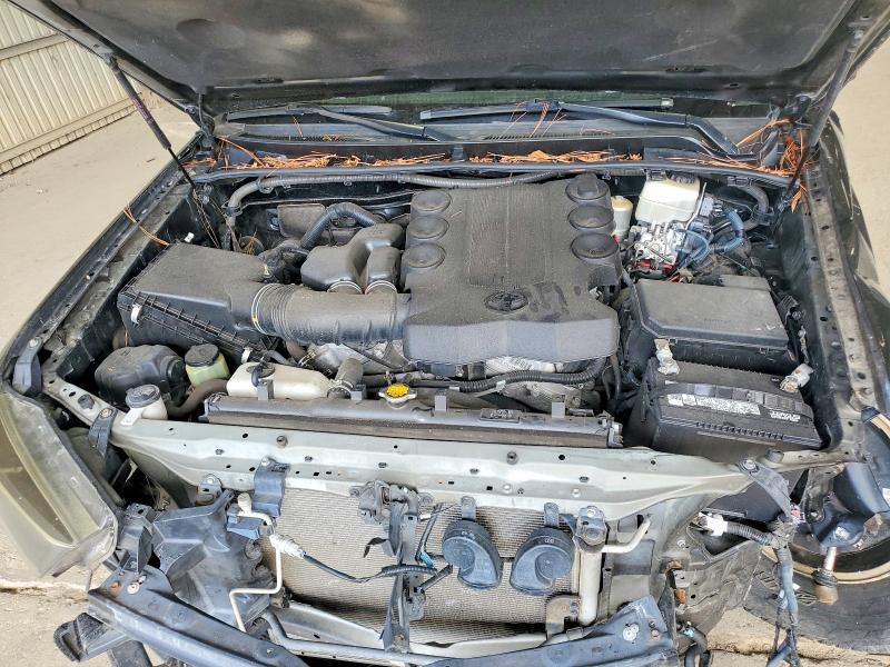 Photo 12 from auction – 2015 TOYOTA 4RUNNER with VIN JTEZU5JR6F5090266