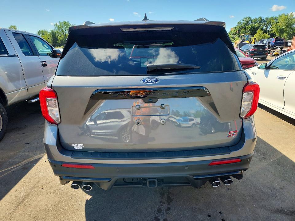 Photo 6 from auction – 2023 FORD EXPLORER with VIN 1FM5K8GC5PGA70914
