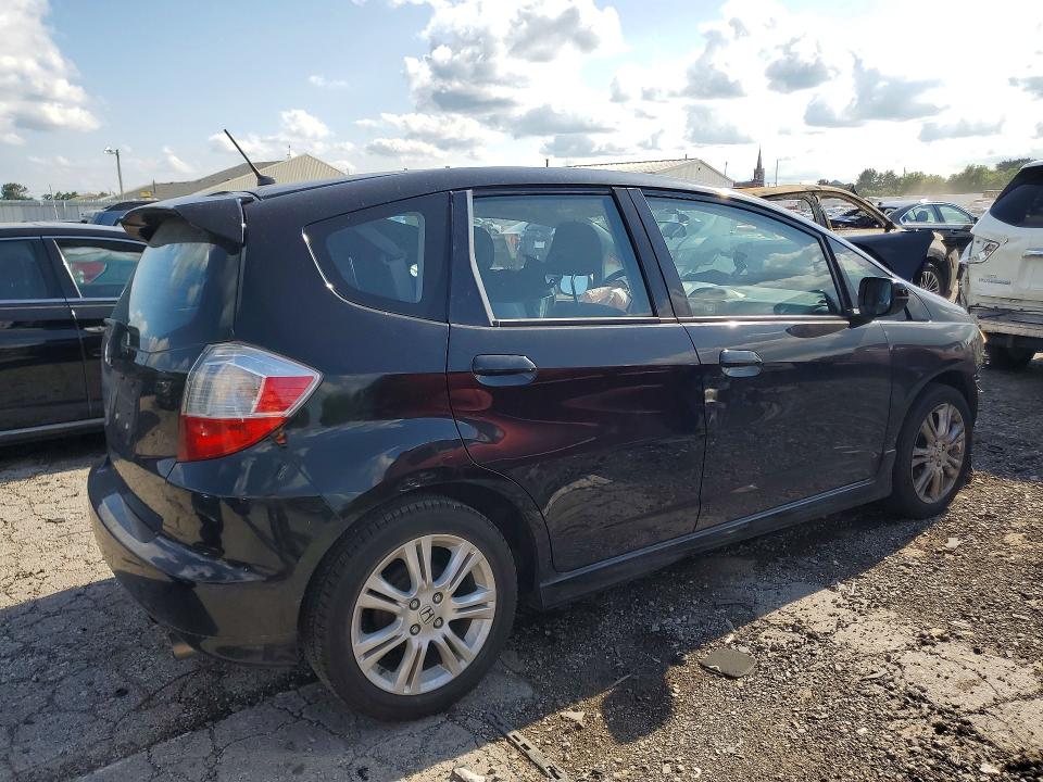 Photo 3 from auction – 2011 HONDA FIT with VIN JHMGE8H55BC026561