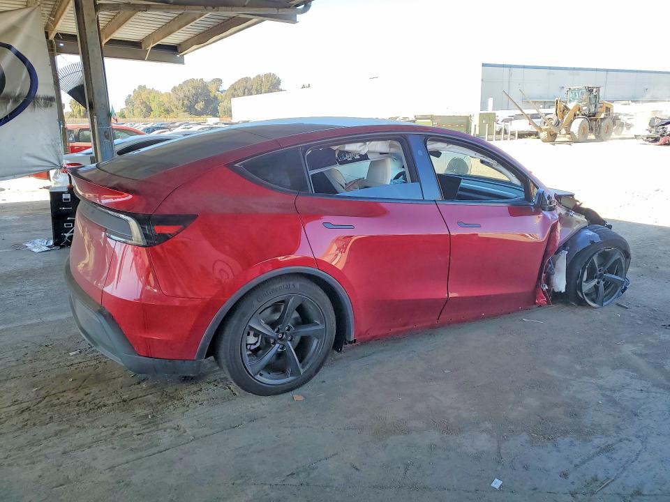 Foto 3 de la subasta – 2026 TESLA MODEL Y con VIN 7SAYGDED6TF377538