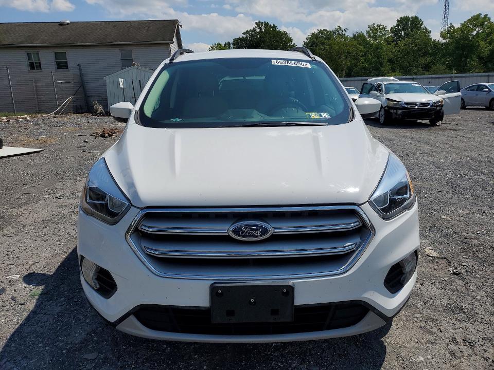 Photo 5 from auction – 2019 FORD ESCAPE with VIN 1FMCU9HDXKUA74157