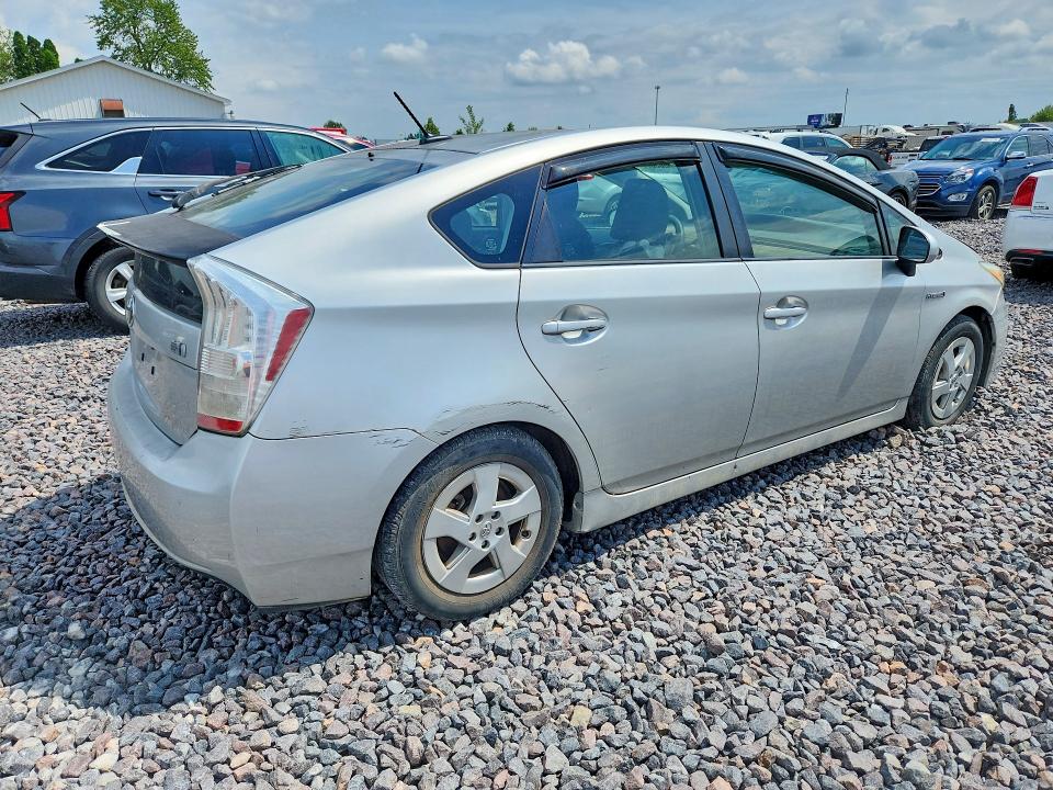 Photo 3 from auction – 2011 TOYOTA PRIUS with VIN JTDKN3DUXB0275421