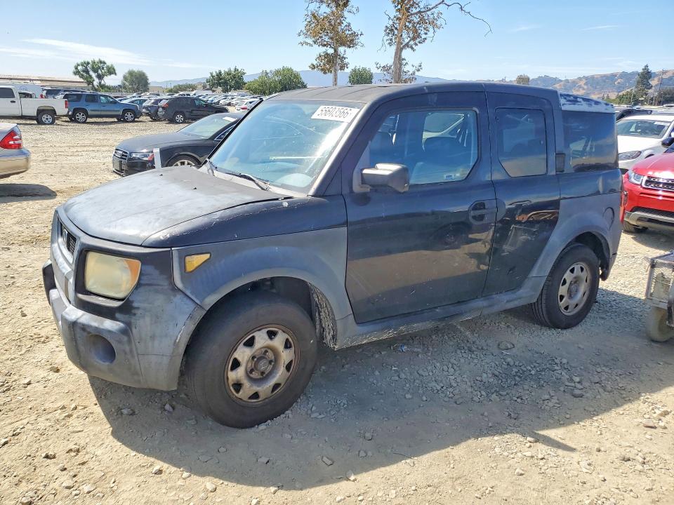 HONDA ELEMENT 2005 with VIN 5J6YH18625L002634 - Photo from auction