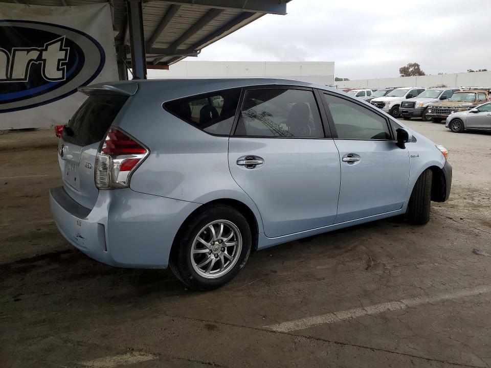 Photo 3 from auction – 2016 TOYOTA PRIUS V with VIN JTDZN3EU8GJ041289