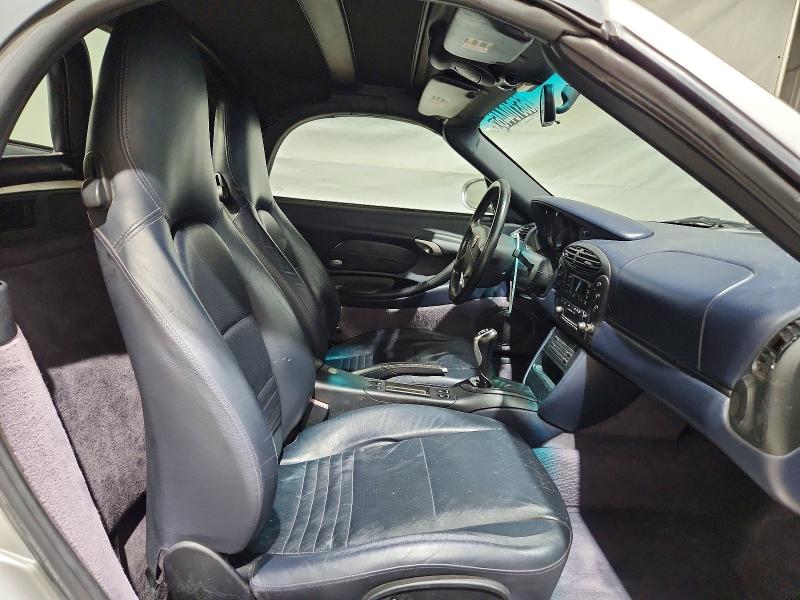 Photo 10 from auction – 2000 PORSCHE BOXSTER with VIN WP0CA2987YU626129