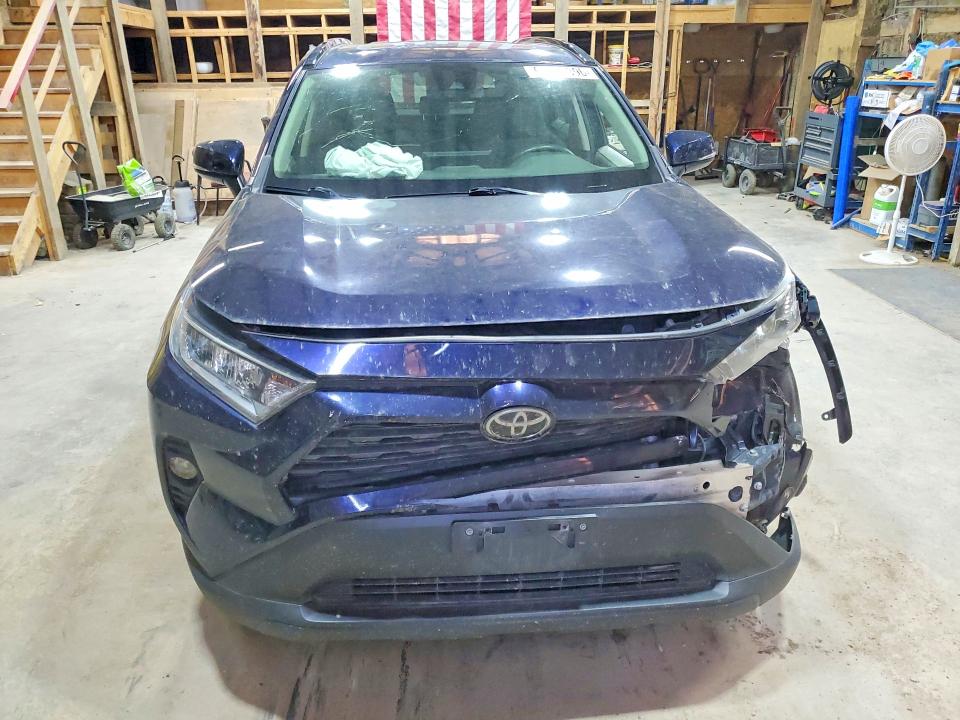 Photo 5 from auction – 2019 TOYOTA RAV4 with VIN JTMP1RFV9KJ003771