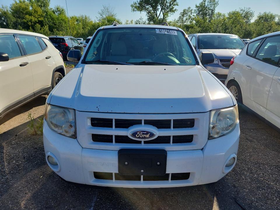 Photo 5 from auction – 2011 FORD ESCAPE with VIN 1FMCU5K3XBKB48861