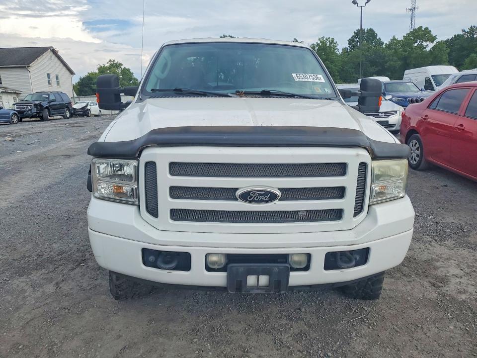 Photo 5 from auction – 2005 FORD F250 with VIN 1FTSW21585EA67498