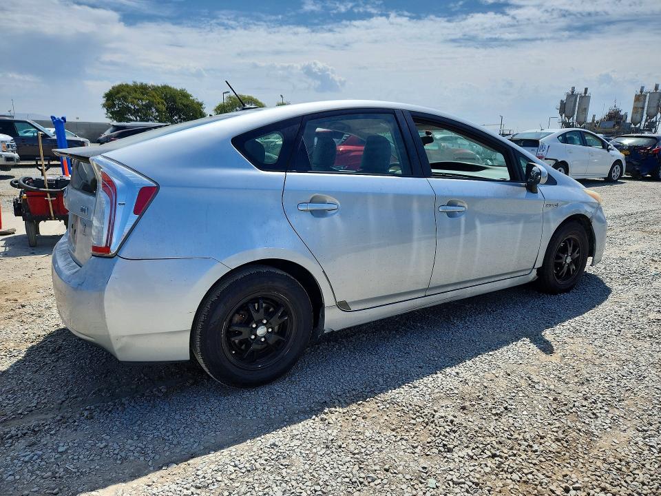 Foto 3 de la subasta – 2012 TOYOTA PRIUS con VIN JTDKN3DU4C5496341