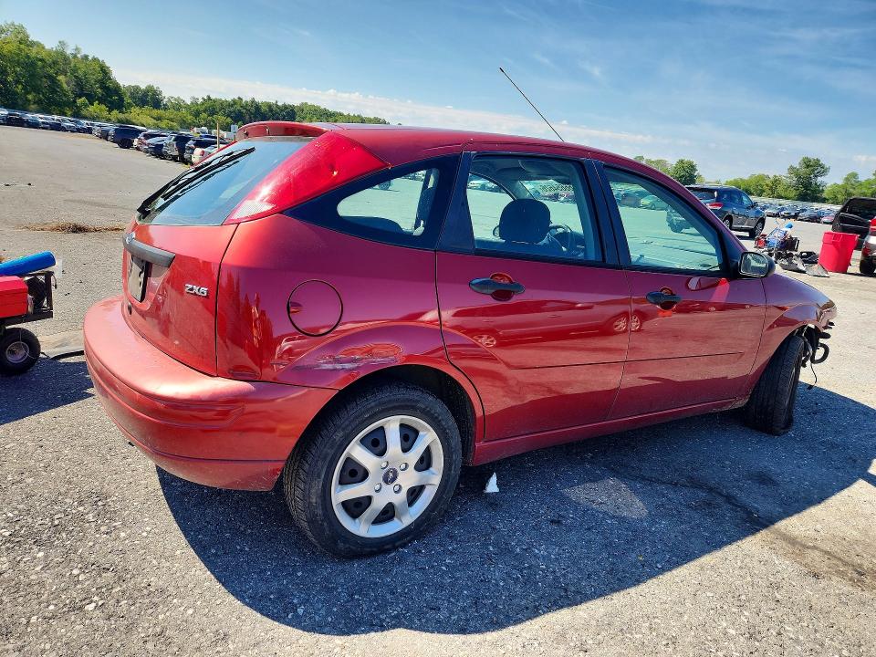 Photo 3 from auction – 2005 FORD FOCUS with VIN 3FAHP37N45R115120