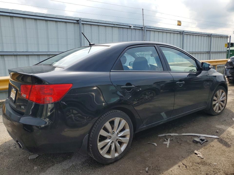 Photo 3 from auction – 2010 KIA FORTE with VIN KNAFW4A3XA5111066