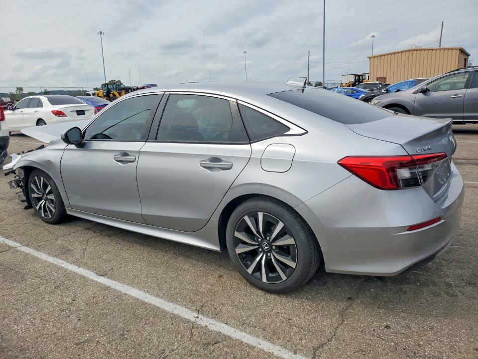 Снимка 2 от търг – 2024 HONDA CIVIC с VIN 2HGFE1F77RH310081