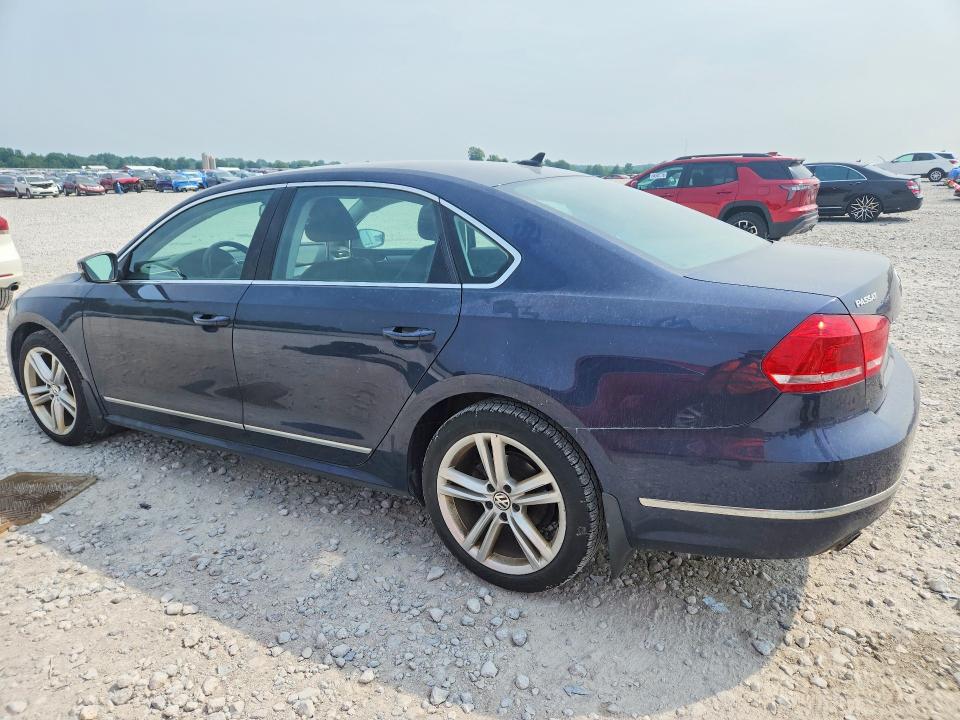 Photo 2 from auction – 2015 VOLKSWAGEN PASSAT with VIN 1VWBT7A30FC066117