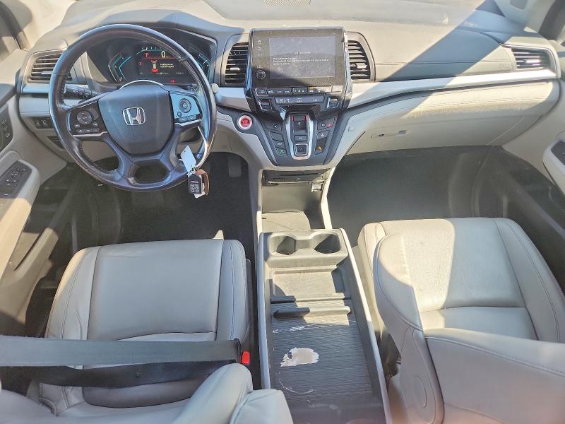 Photo 8 from auction – 2018 HONDA ODYSSEY with VIN 5FNRL6H65JB508381