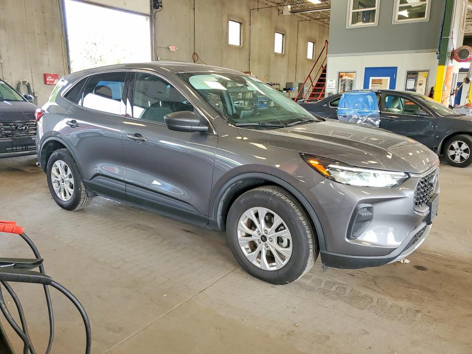 Photo 4 from auction – 2023 FORD ESCAPE with VIN 1FMCU9GN3PUA67939
